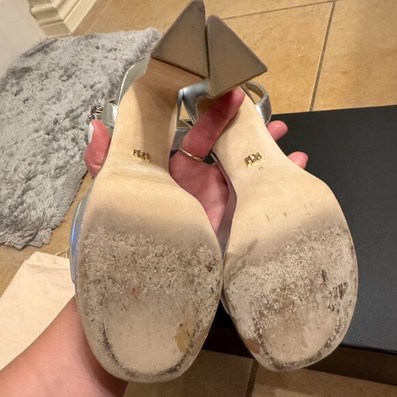 Badgley Mischka Women's Silver Courts - Picture 7 of 7